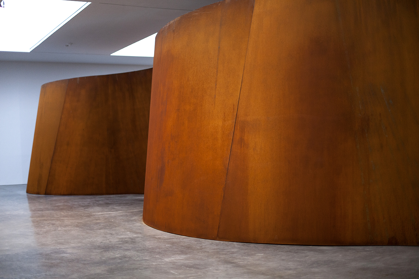 richard-serra-at-gagosian-gallery-02