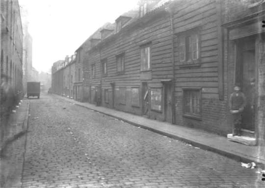 rotherhithe-street-00680-640