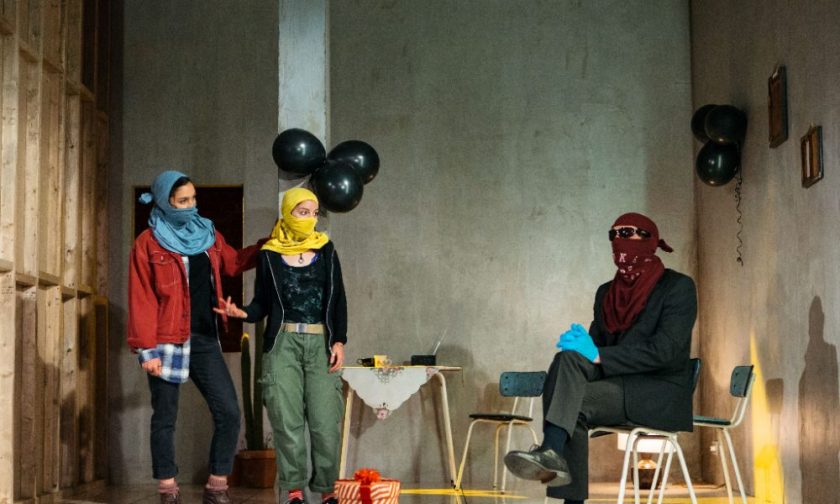 c2aehelenmurray-b-by-guillermo-calderc2a6n-directed-by-sam-pritchard-royal-court-261-1000x600