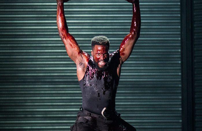 coriolanus-production-photos_-2017_2017_photo-by-helen-maybanks-700x455