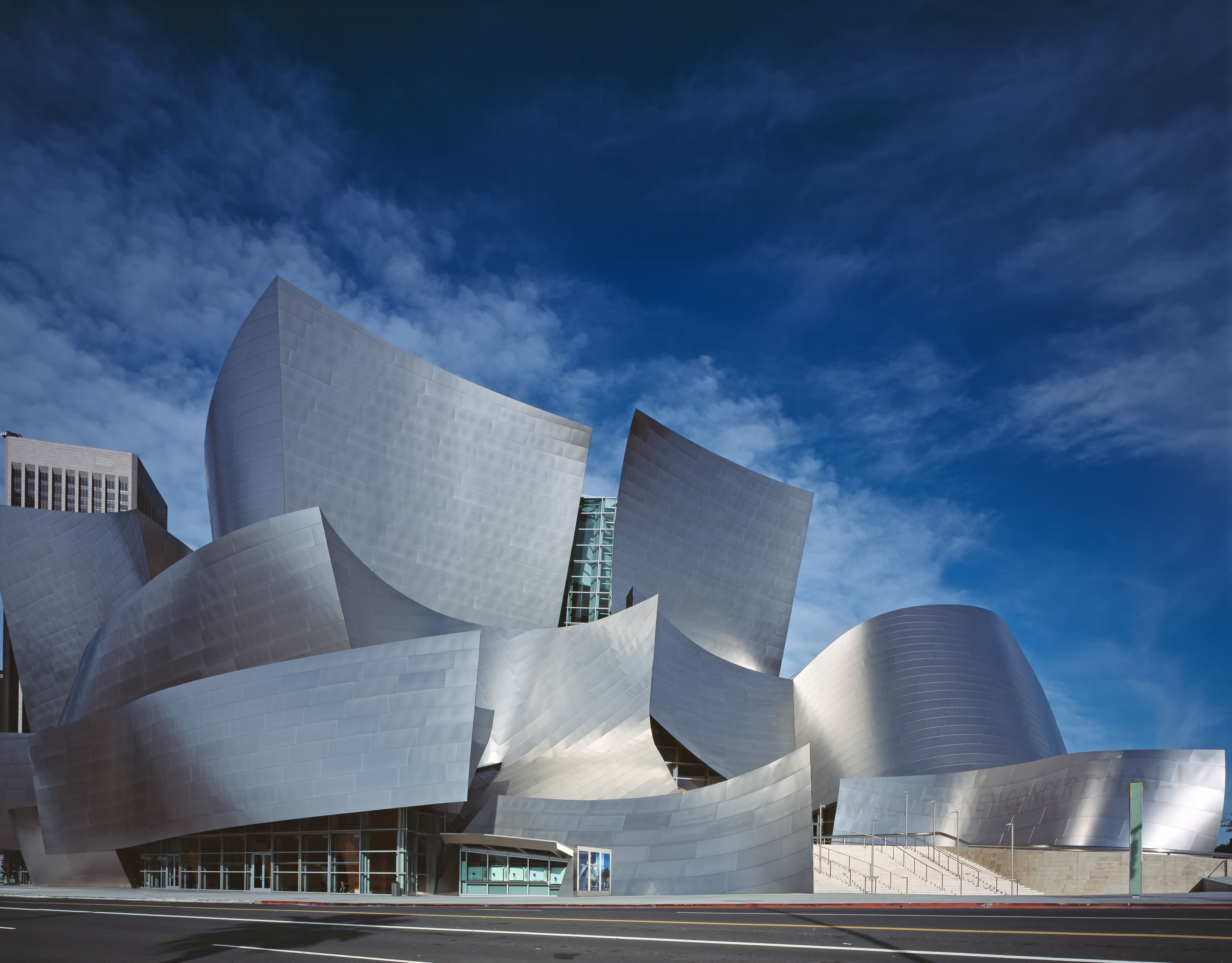 image-disney_concert_hall_by_carol_highsmith_edit