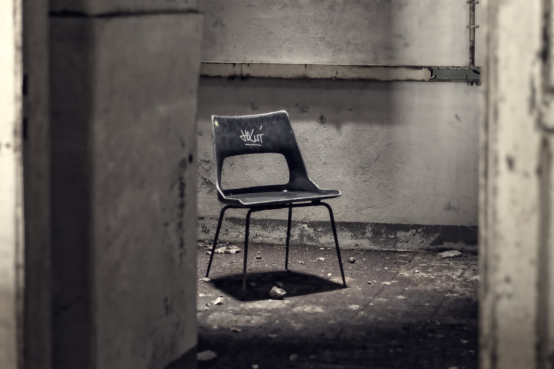 chair-2963765_1920
